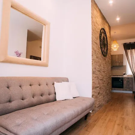 The Lighthouse Apartman Trappeto