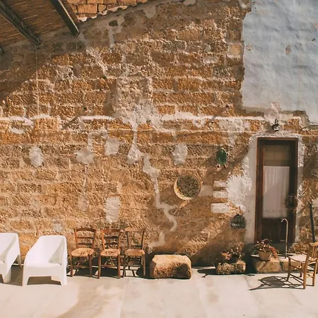 The Lighthouse Апартаменты *