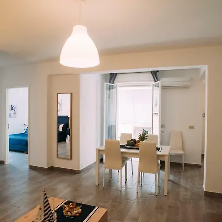 The Lighthouse Apartman *