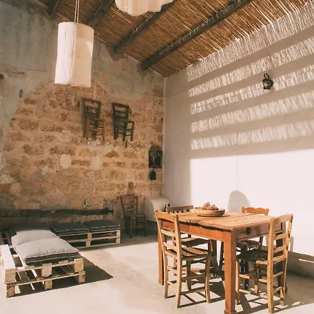 The Lighthouse Траппето