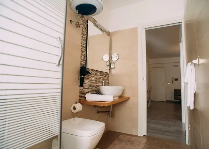 The Lighthouse * 特拉佩托