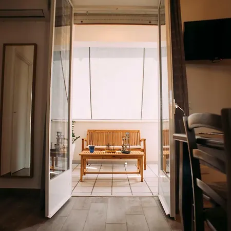 The Lighthouse Apartment *