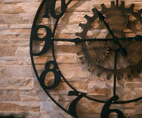 아파트 The Lighthouse *